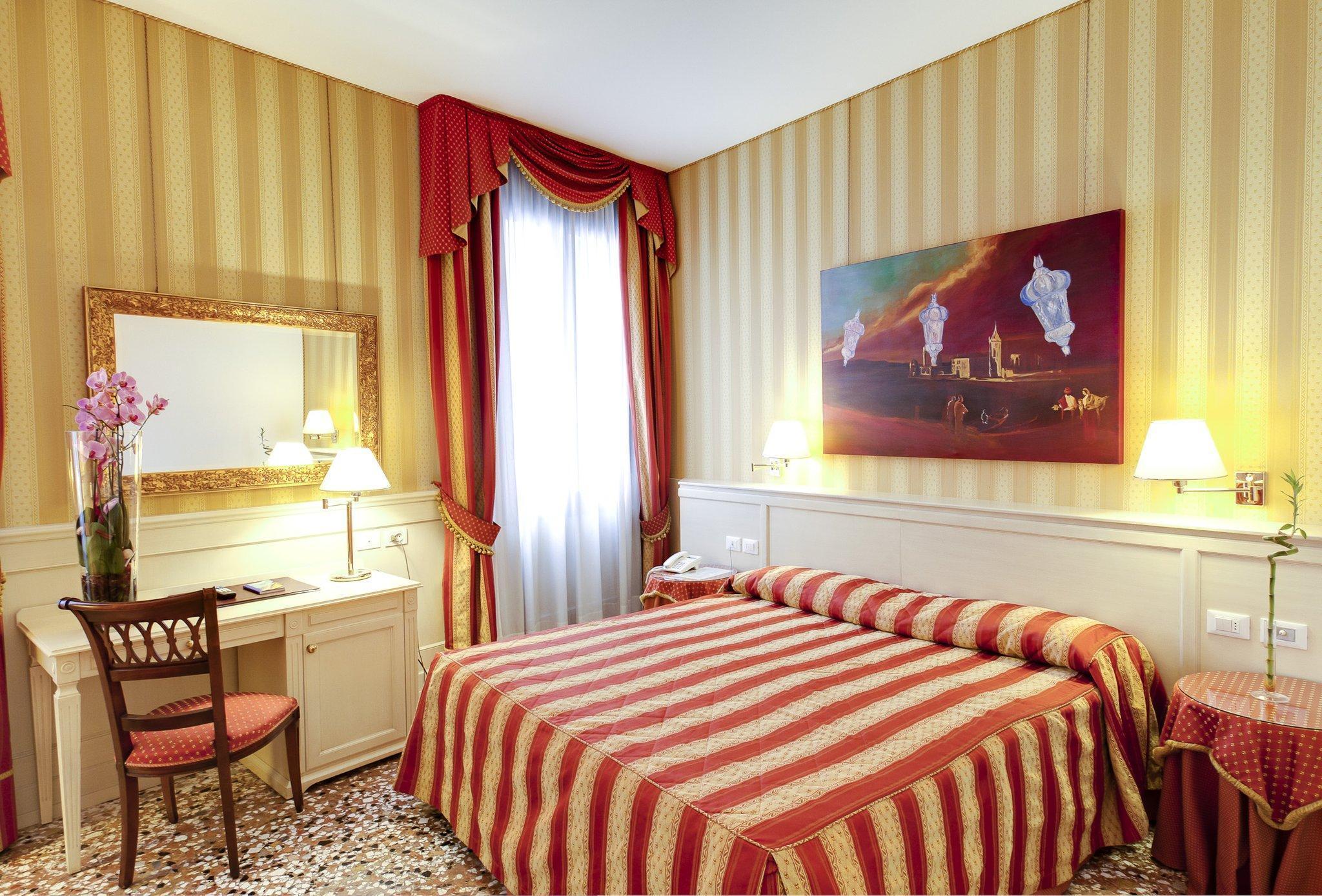 Bella Hotel Venecia