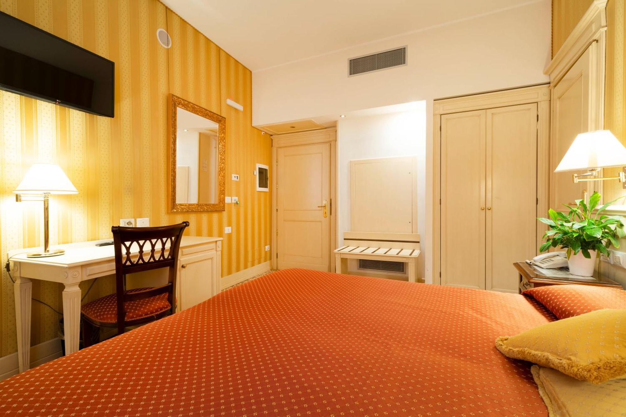 Bella Hotel Venecia