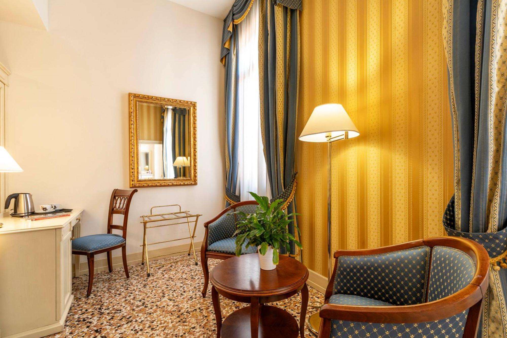 Bella Hotel Venecia